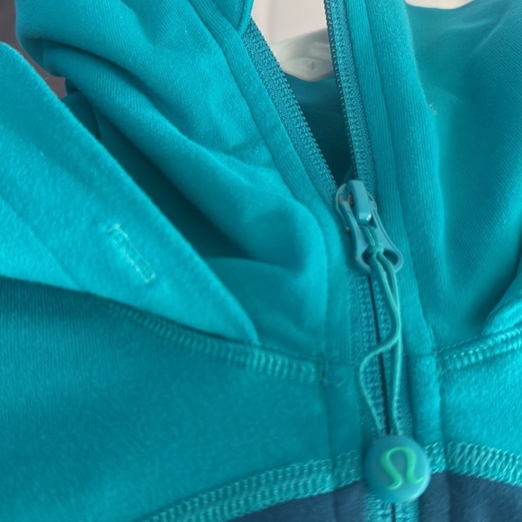 Lululemon Stride Hooded Full Zip Jacket Teal/Blue size 6 Long Sleeve Hoodie - Picture 5 of 9